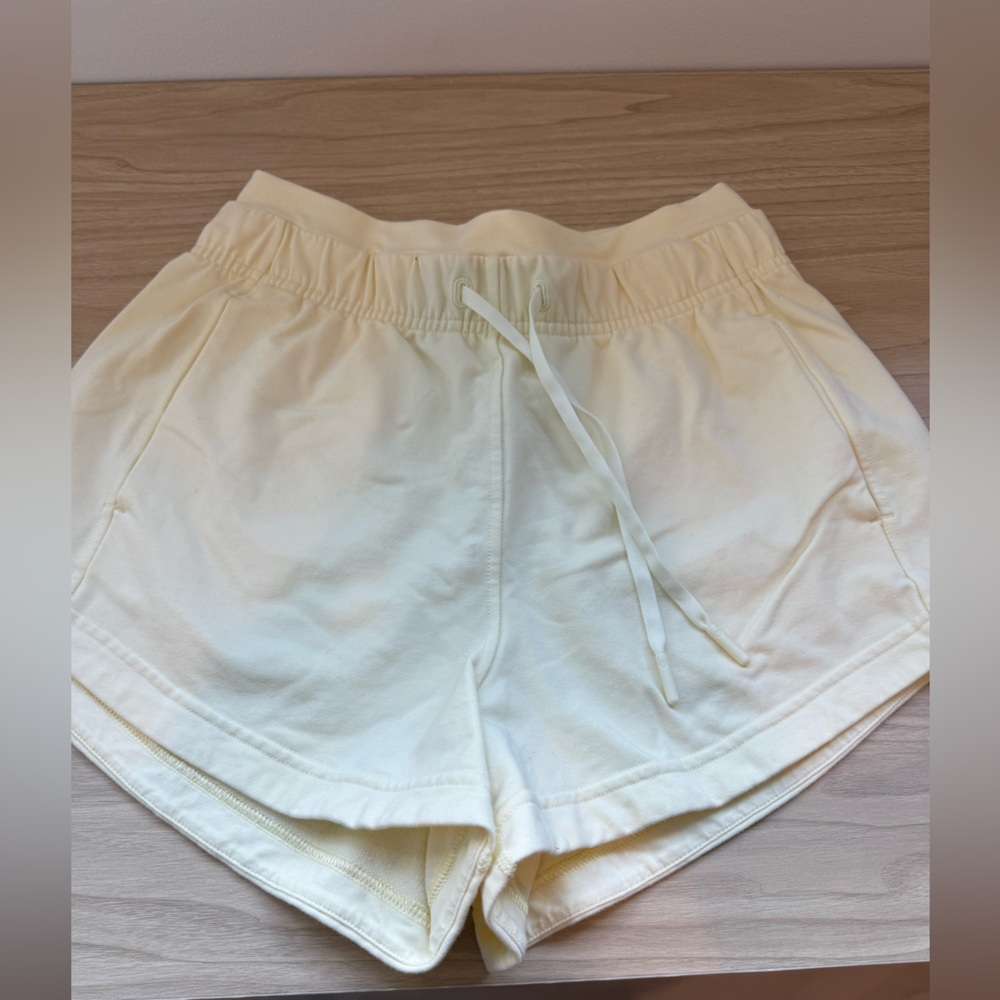 Lulu high waist soft shorts